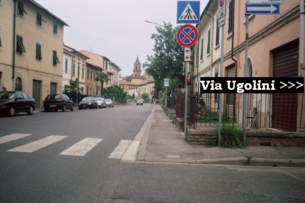 Foto di via Battisti all'altezza dell'incrocio con via Ugolini