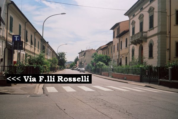 Foto di via Battisti all'altezza dell'iincrocio con via F.lli Rosselli